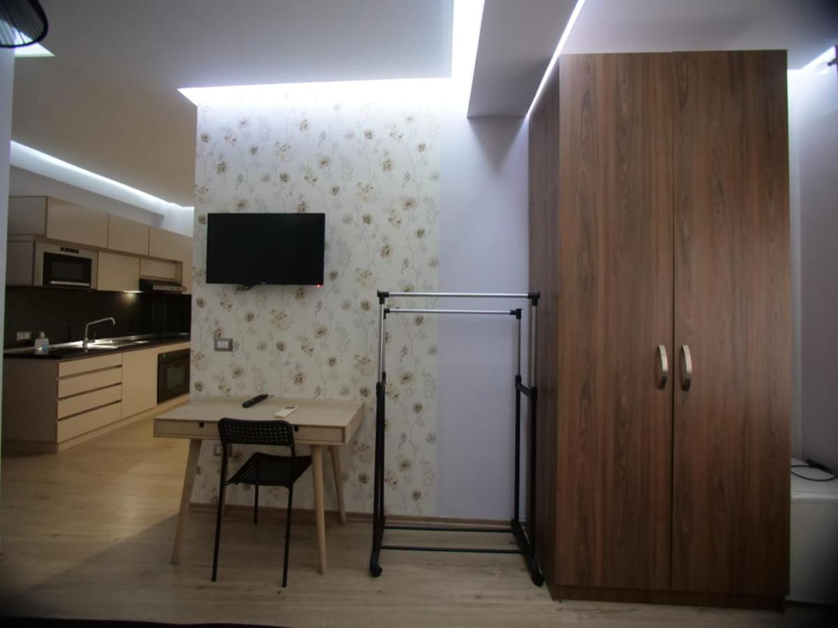 Hidden Gem In The Center Of Tirana Apartment ภายนอก รูปภาพ